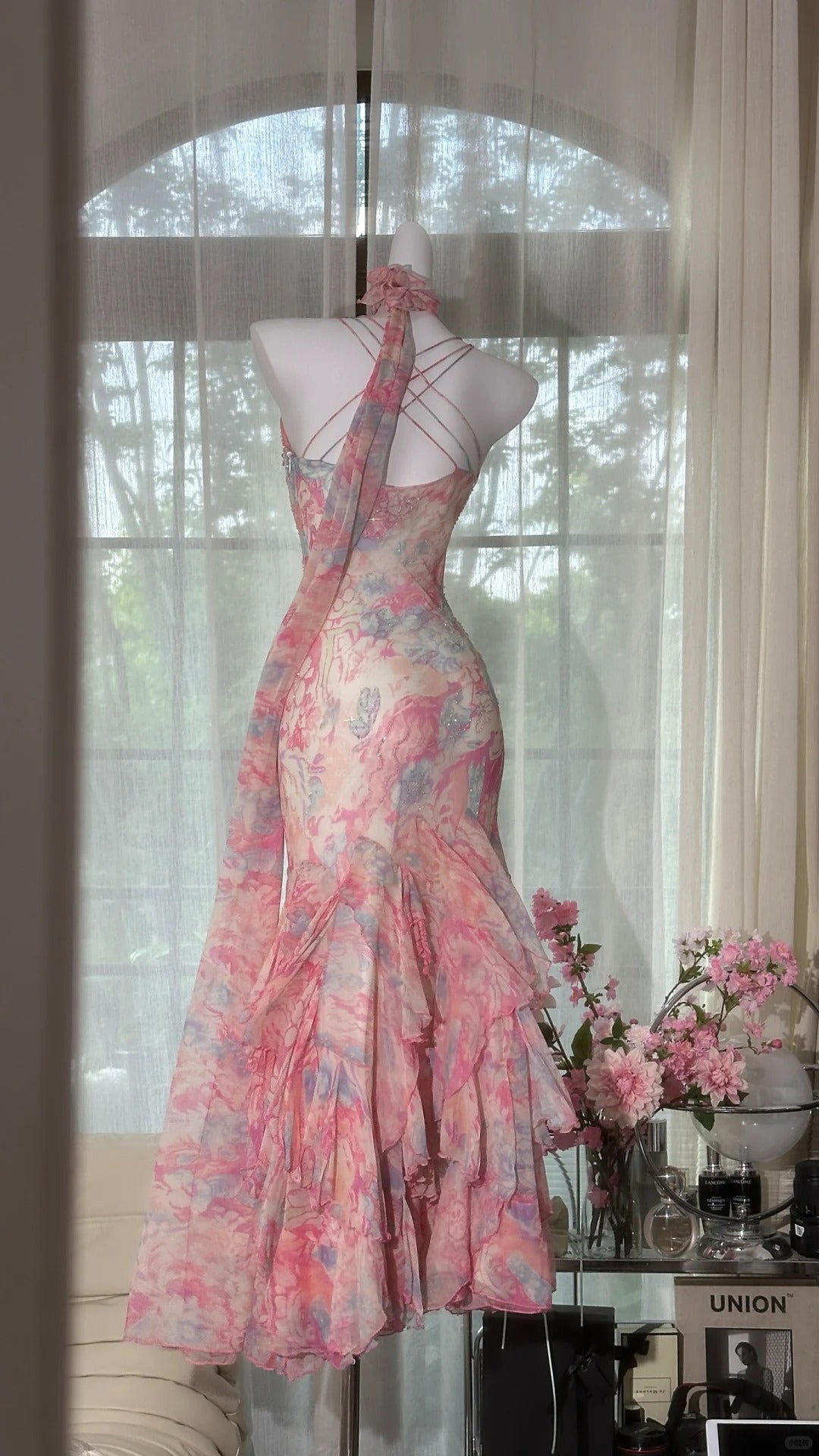Robe de bal sirène élégante à fines bretelles rose floral avec écharpe en mousseline sans manches longueur ras du sol MP973