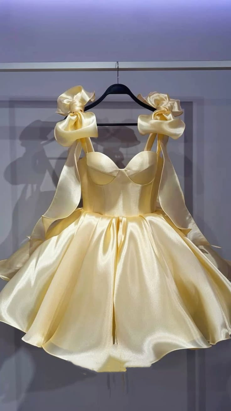 Unique Ball Gown Straps With Bow-knot Yellow Mini Short Court Homecoming Dresses Hoco Gown MP1367