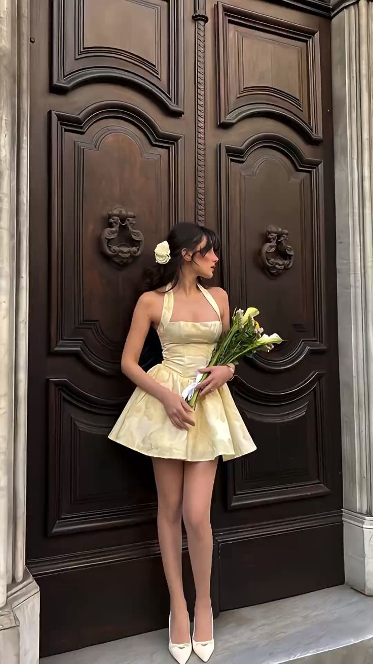 Chic Ball Gown Halter Yellow Lace Mini Short 16th Birthday Outfits Homecoming Dresses MP941