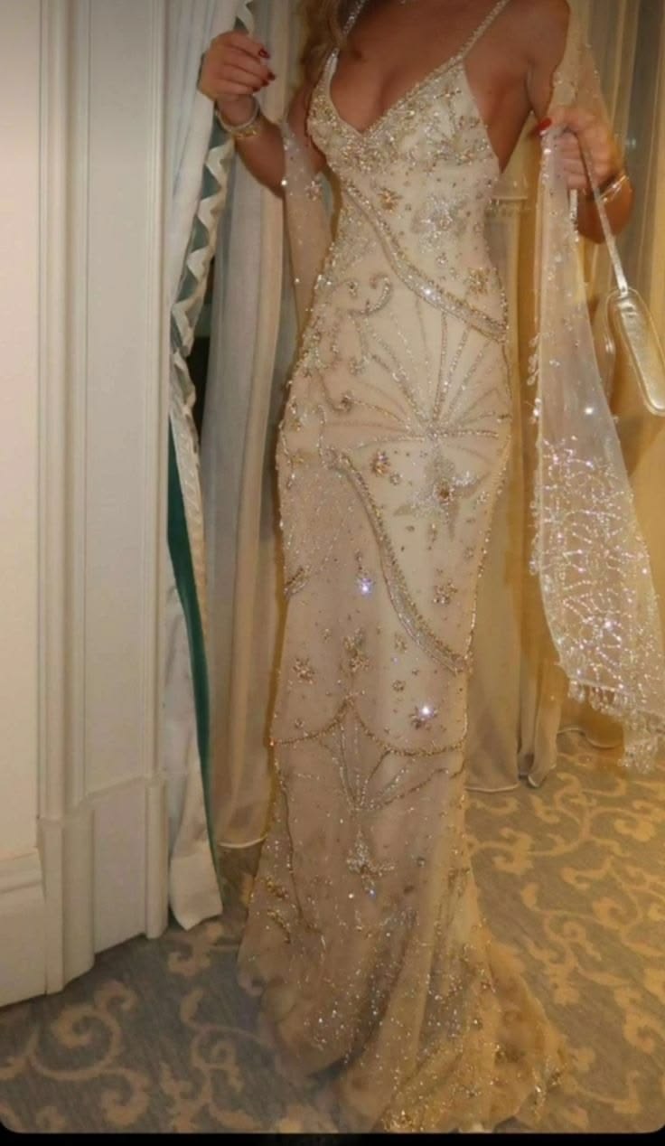 Robe de bal longue sans manches champagne sirène glamour à fines bretelles avec perles MP709