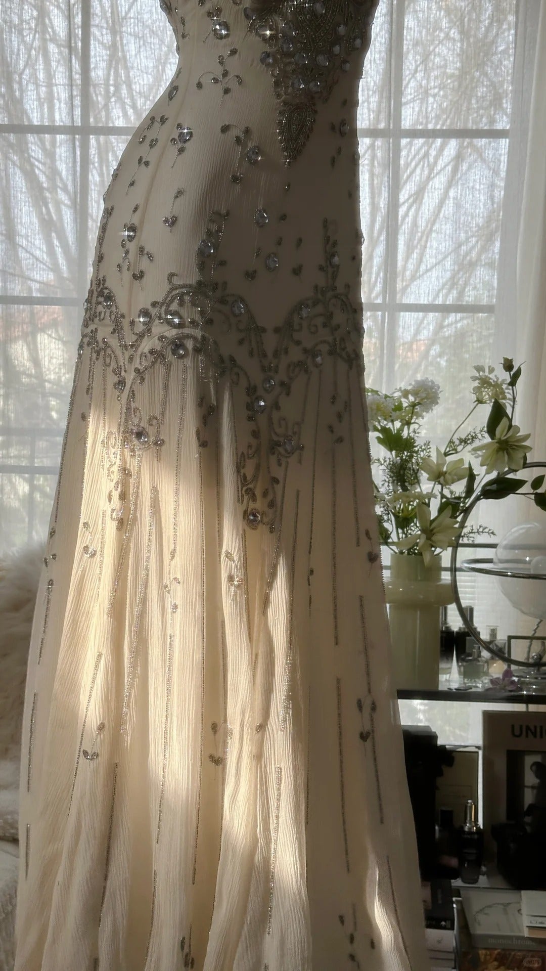 Elegantes Meerjungfrauen-Abendkleid aus weißem Chiffon mit eckigem Ausschnitt, ärmellos, für den Abschlussball MP996