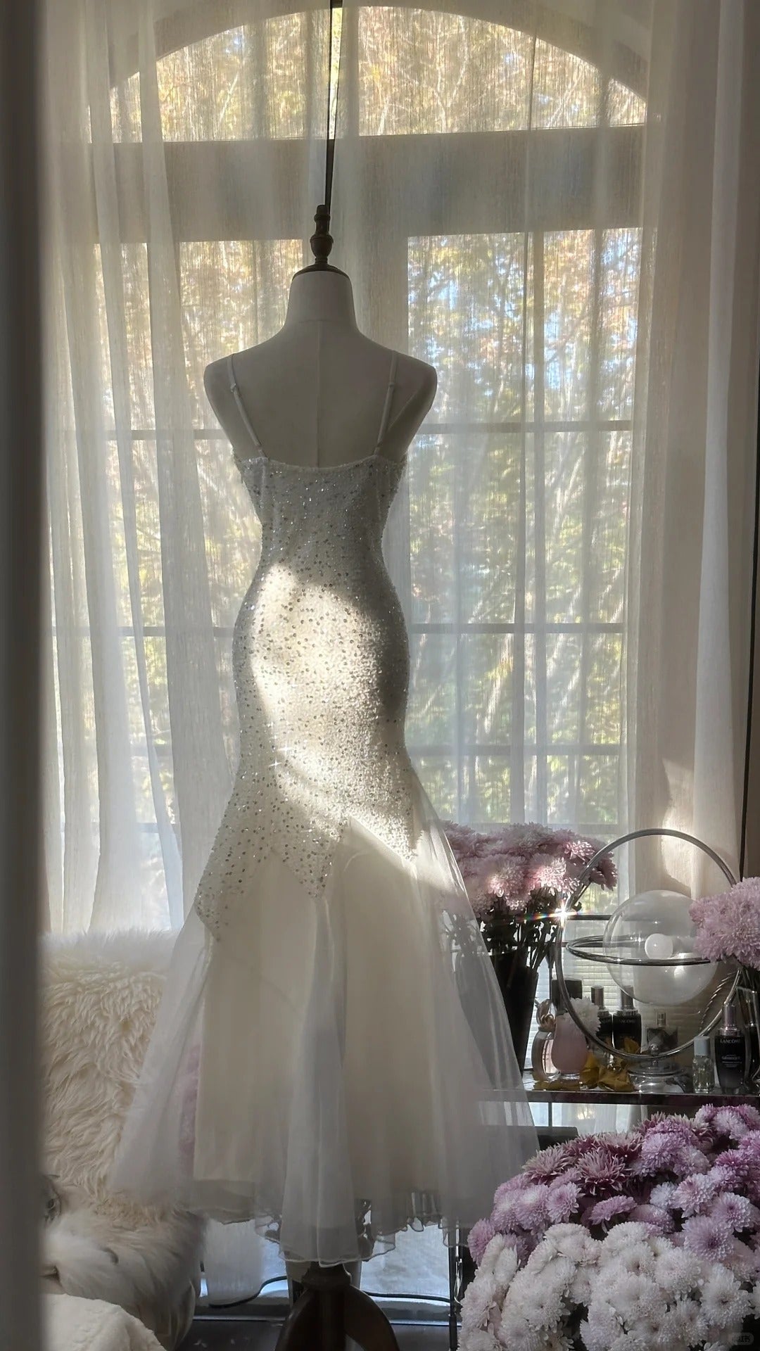 Robe de soirée longue sirène vintage en tulle blanc à fines bretelles avec écharpe Tenues de soirée Robes de bal MP1082
