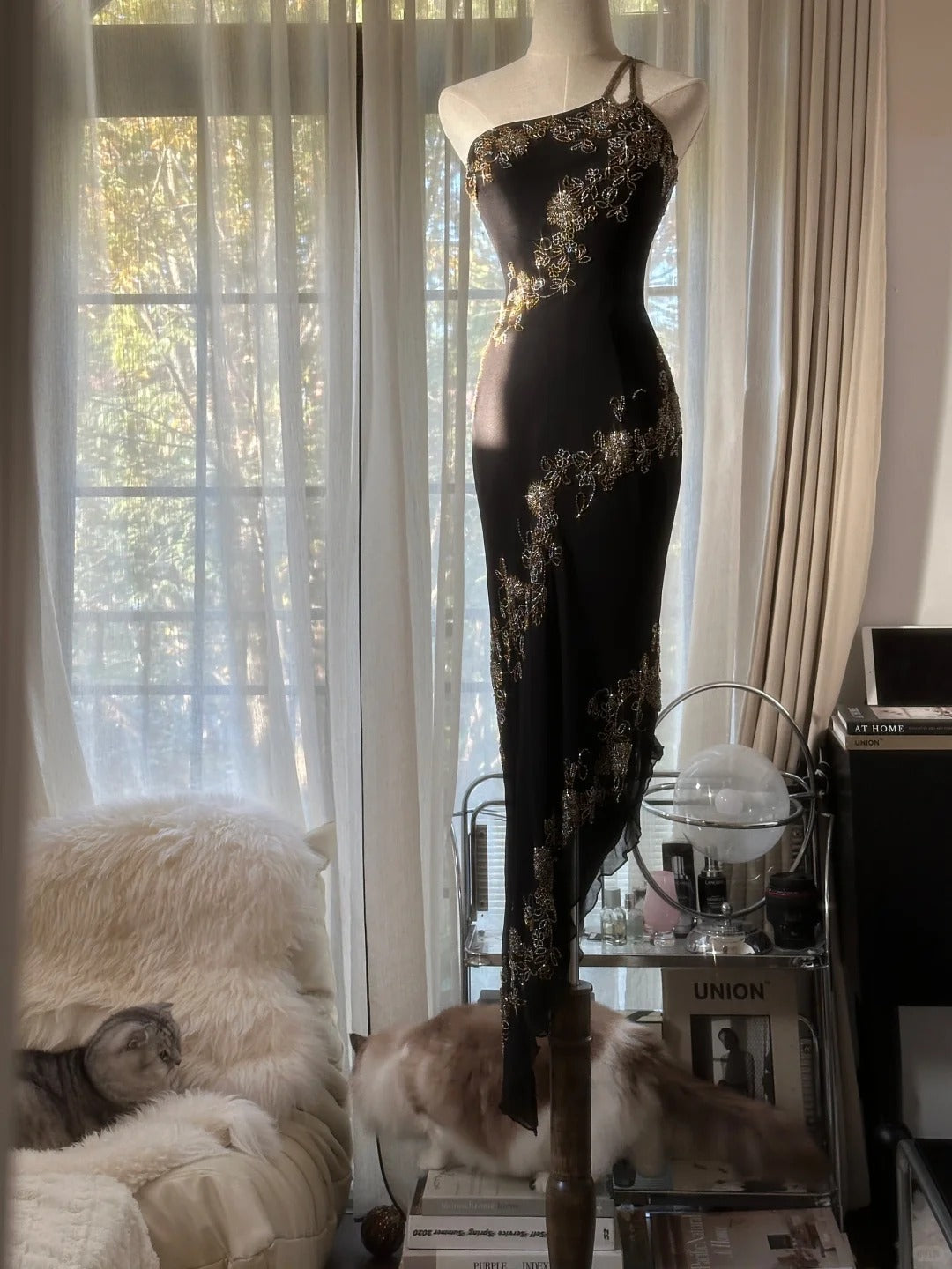 Elegante Etuikleid Ein Schulterfrei Schwarzer Gürtel Spitze Unregelmäßig Inspiration Ärmellos Formelle Outfits Ballkleider MP1144