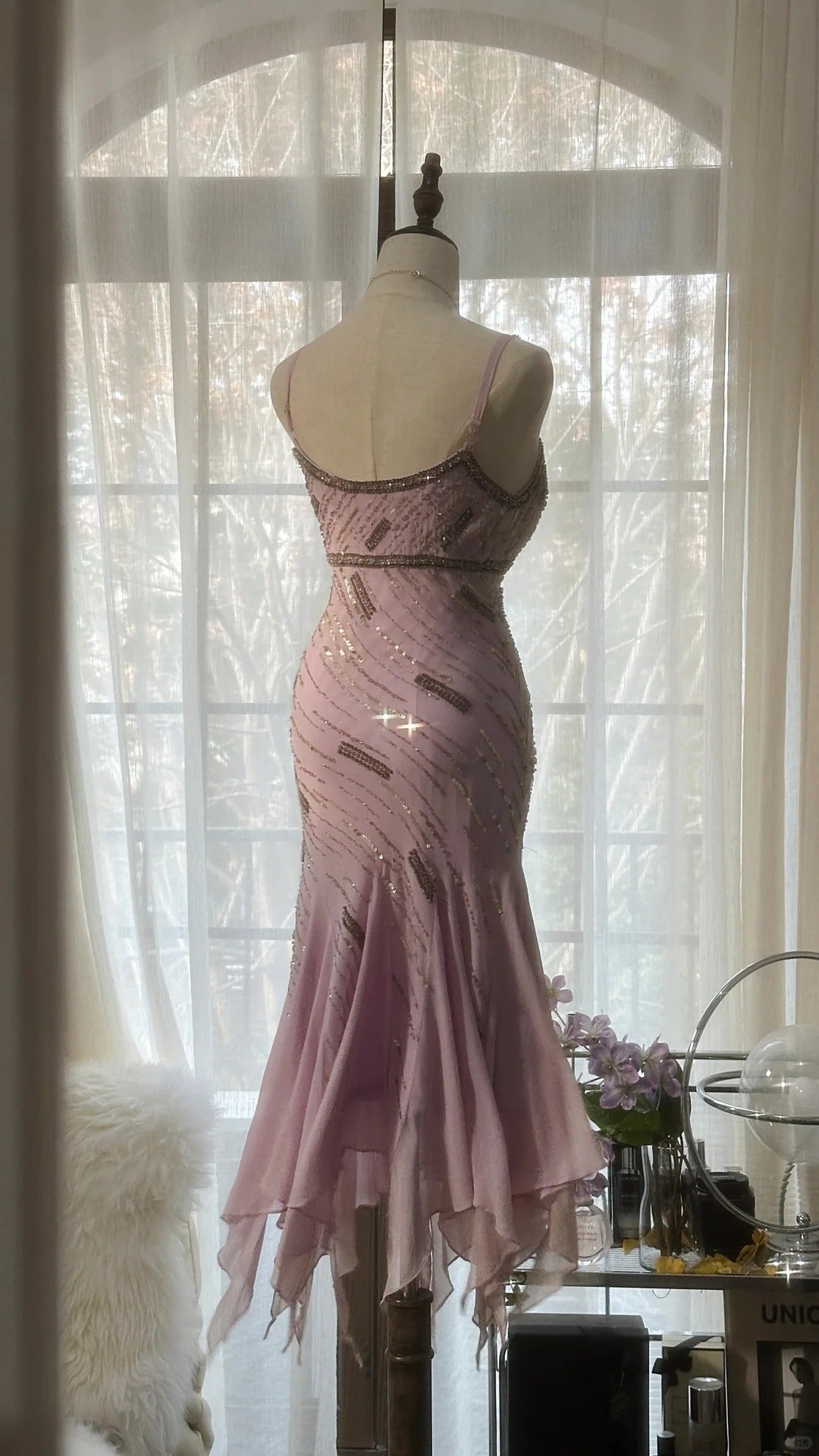 Modest Mermaid Spaghettiträger Rosa Chiffon mit Perlenbesatz Abendkleid Knielang Ballkleider MP1035