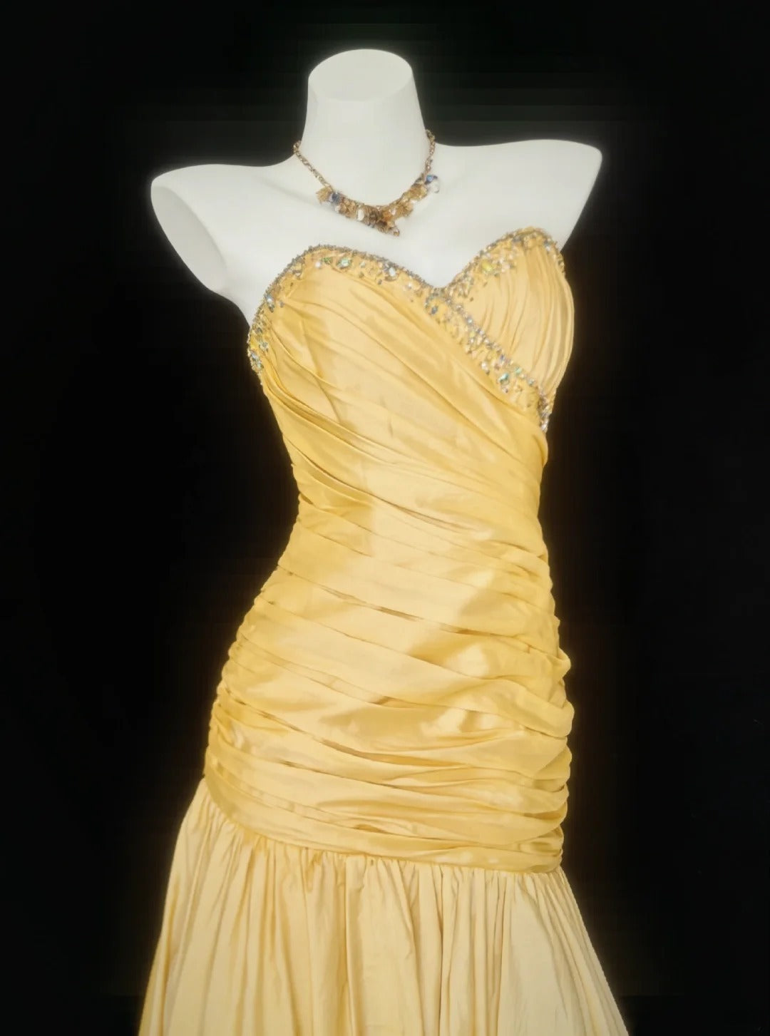 Charming Mermaid Sweetheart Yellow Pleated With Beaded Bodice Long For Senior Year 2026 Prom Dresses Birthday 16th Dress MP091