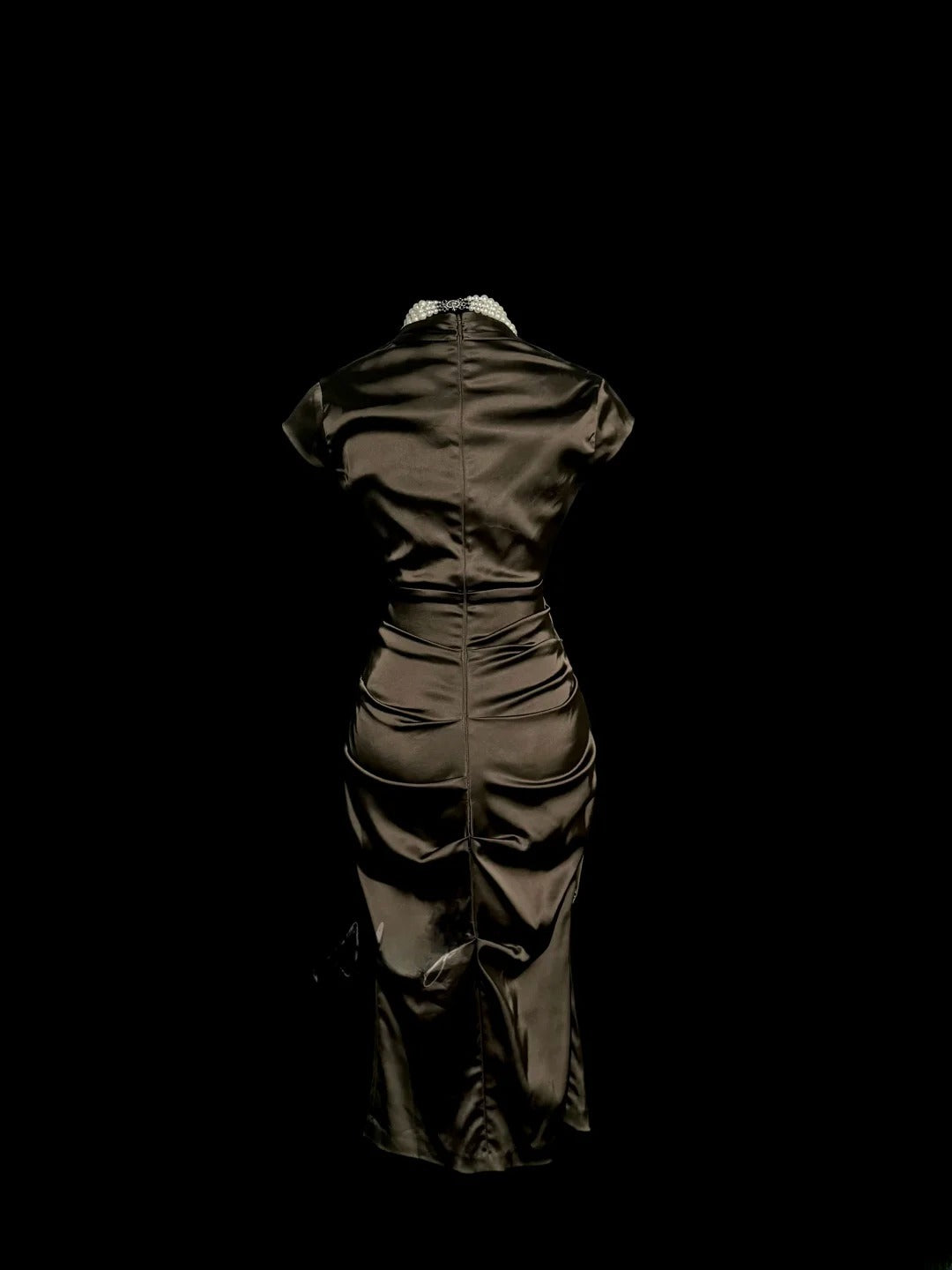 Simple Sheath V Neckline Chocolate Satin With Cap Sleeves Knee Length Mother Of The Bride Dresses Wedding Party Outfits MP1164