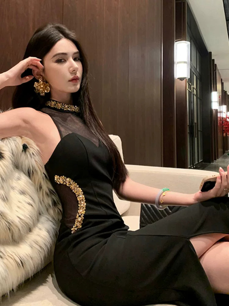 Robe de soirée longue sirène sexy à col haut noir avec perles dorées pour femmes Tenues de soirée MP177