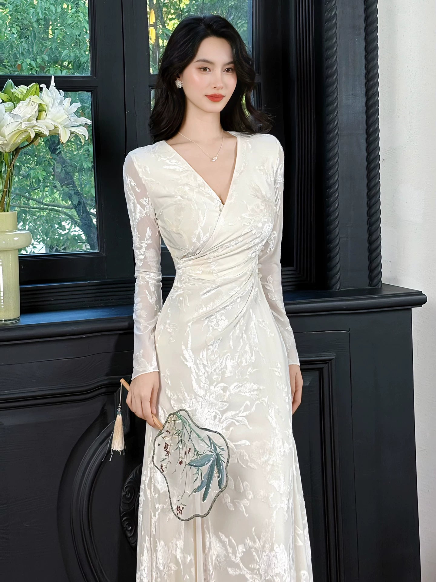 Simple Mermaid V Neckline Velvet Ivory Ideas For Women 21st Impress Birthday Dress Evening Night Outfit MP121