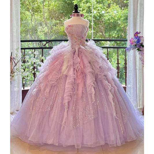 Süße lange gestufte Quinceañera-Kleider Ballkleid trägerlos Flieder mit gestuftem Rüschen-Quince-Kleid MP162