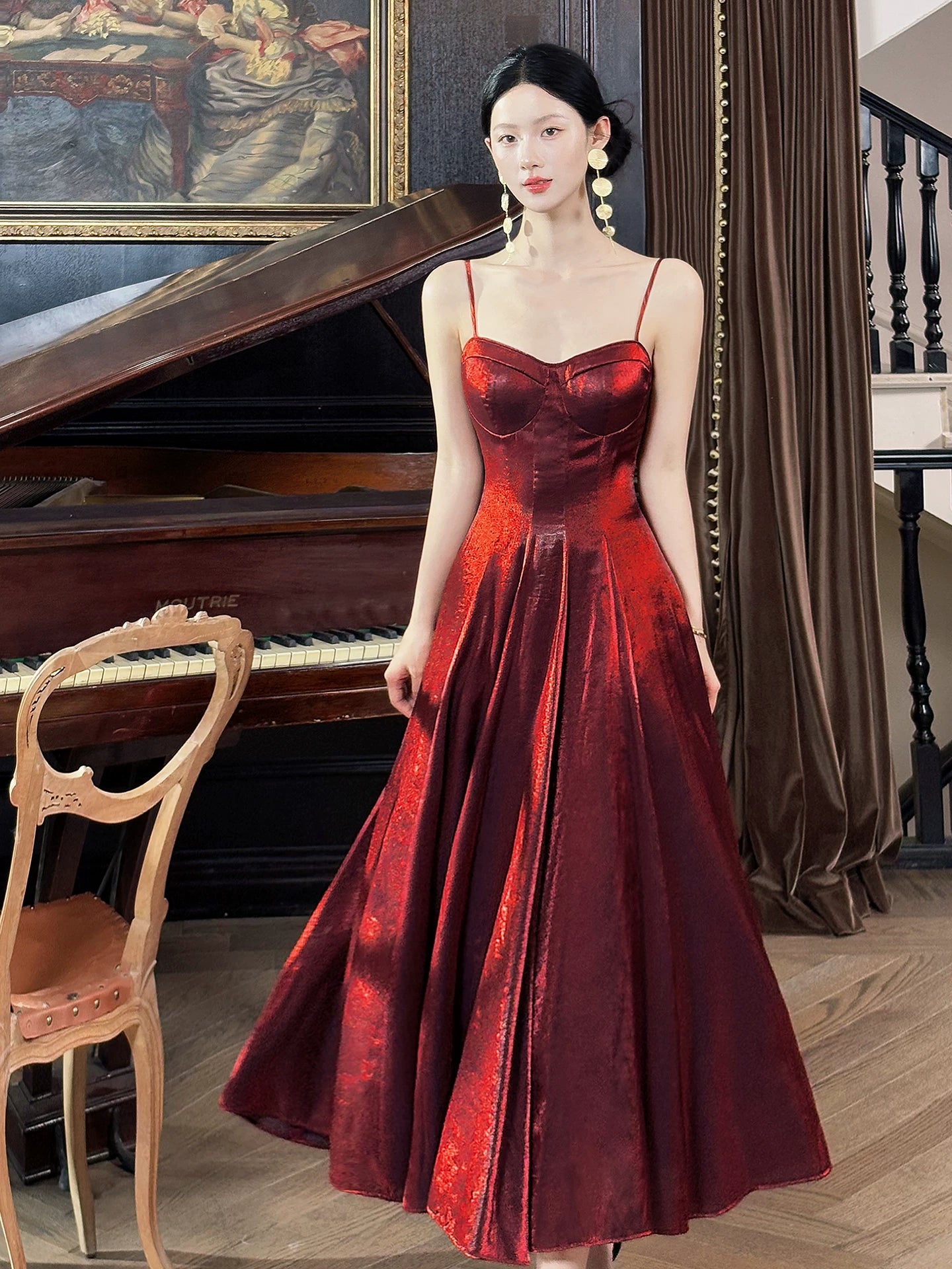 Robe de soirée élégante pour femme, style simple ligne A, fines bretelles, en satin bordeaux, idéale pour un 21e anniversaire, tenue de soirée MP102