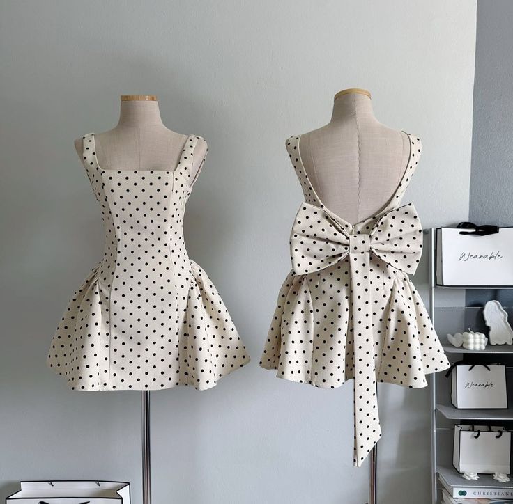 Simple Ball Gown Square Neck Black Polka Dots Satin Short 16th Birthday Outfits Homecoming Dresses MP875