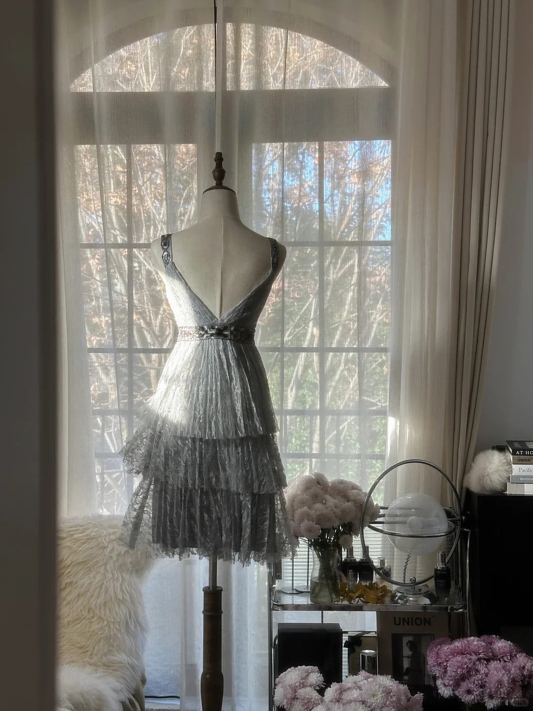 Sexy Homecoming Dresses A Line V Neck Silver Gray Sequin Short Mini Cocktail Graduation Outfits MP1116