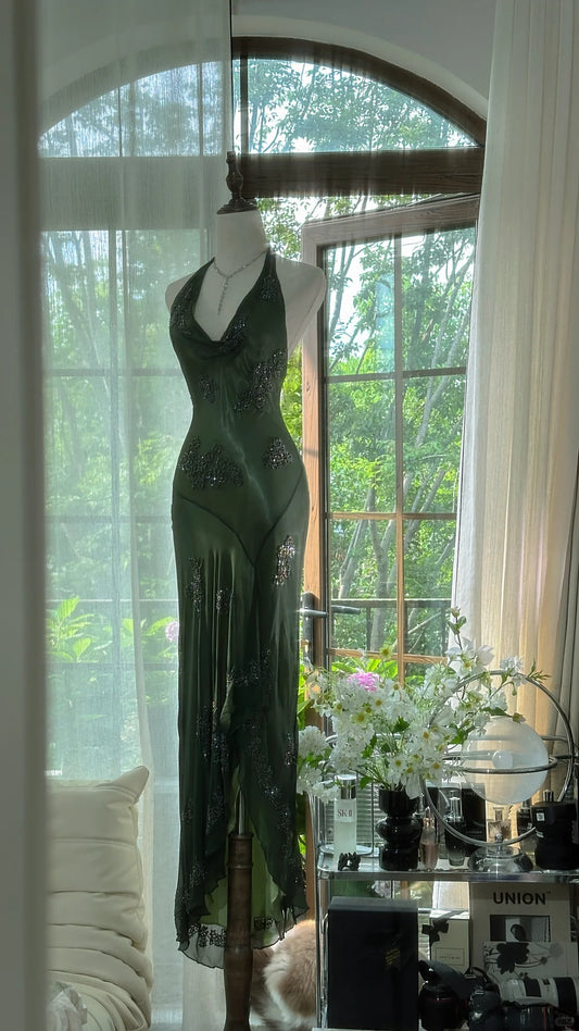 Elegante meerjungfrauengrüne Chiffon-Neckholder-Abendkleider mit silbernen Perlen und ärmellosem, langem Schnitt MP956