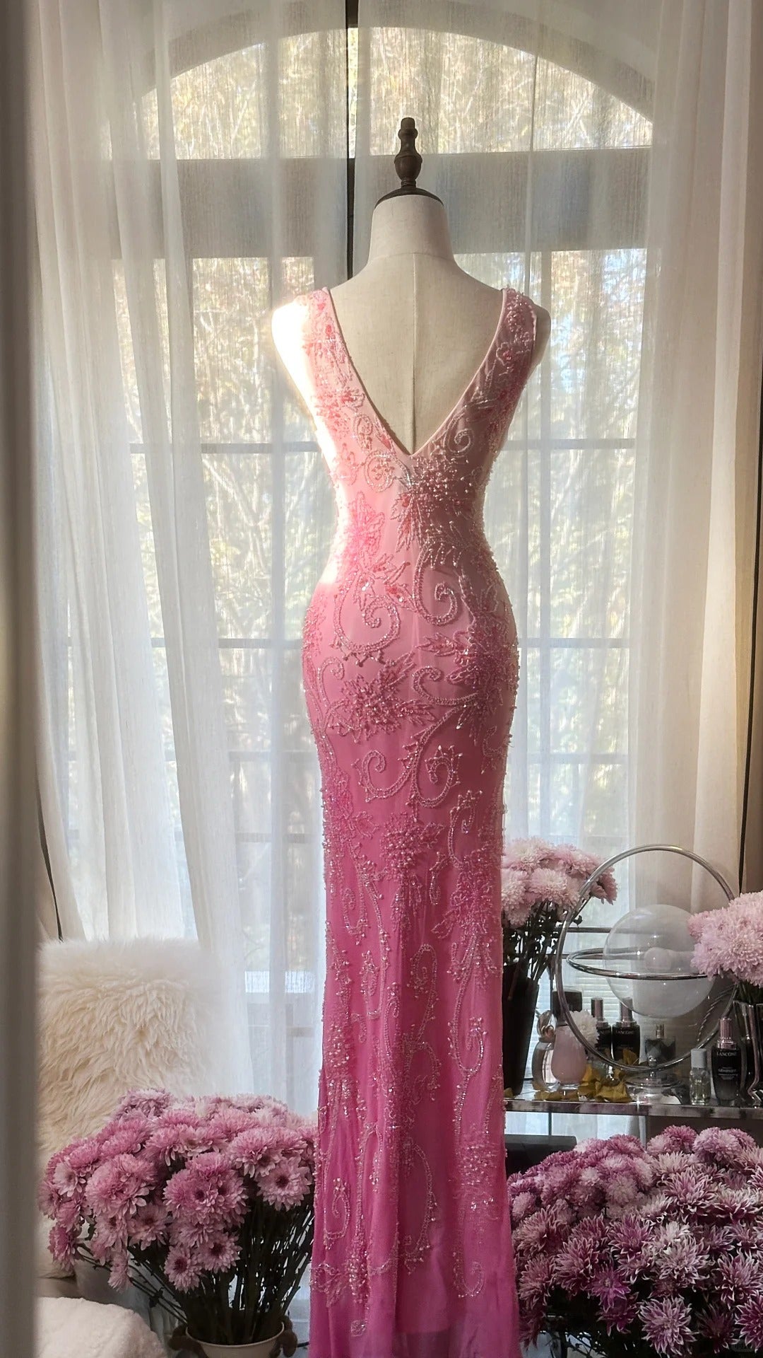 Bescheidenes Etuikleid, trägerlos, rosa Farbverlauf, bodenlang, ärmellos, formelles Abendkleid, Ballkleid MP1080