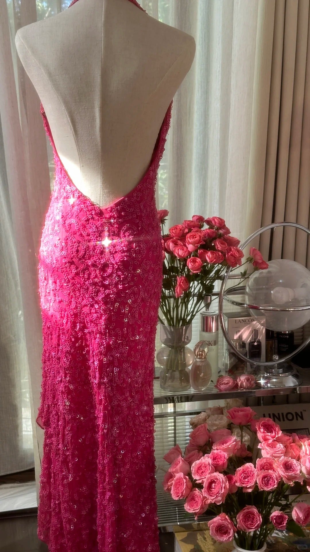 Glitzerndes Meerjungfrau Neckholder Heißrosa Pailletten Ärmelloses Abendkleid Ballkleid MP1110