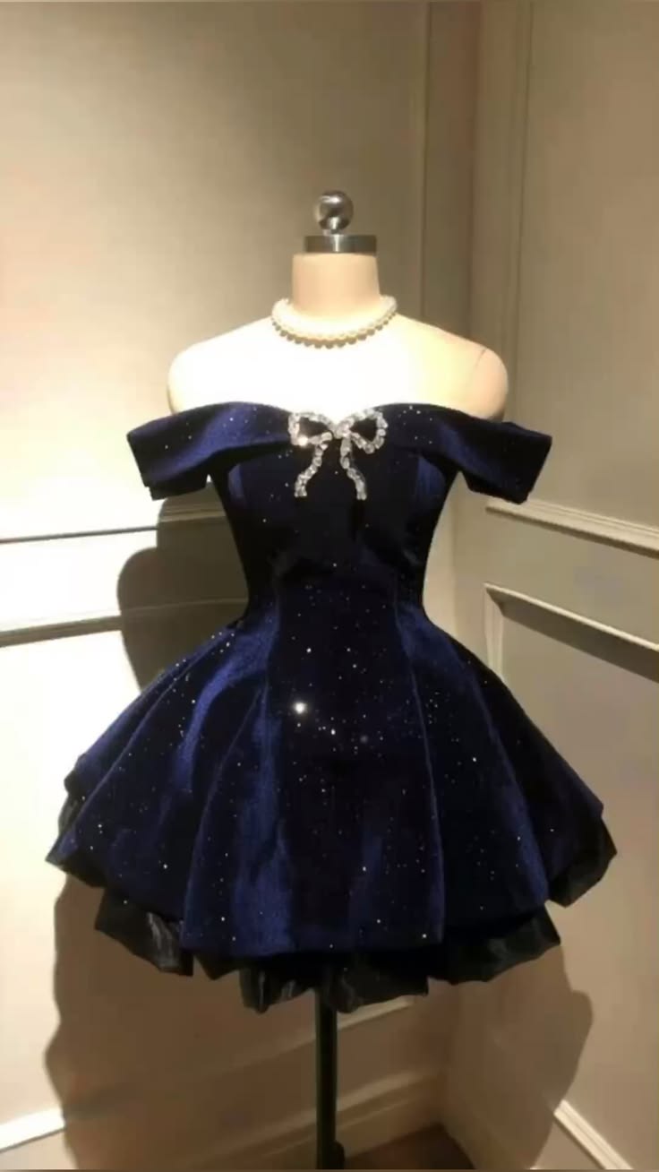 Elegantes Ballkleid schulterfrei Marineblau Kurzes Mini-Samt-Geburtstags-Heimkehrkleid MP634