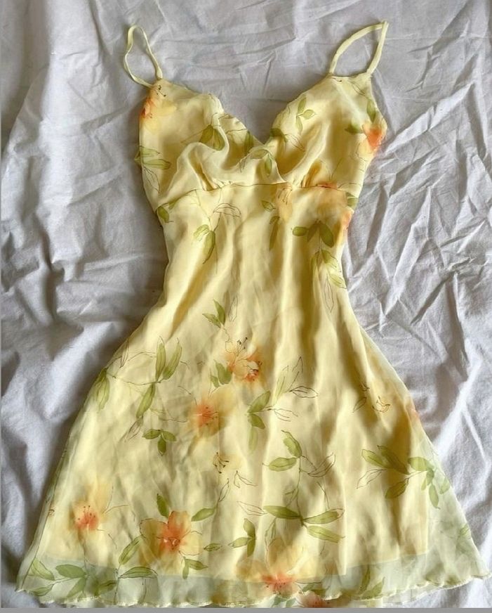 Cute A line Short Homecoming Dresses Spaghetti Strap Yellow Chiffon Party Dress MP325