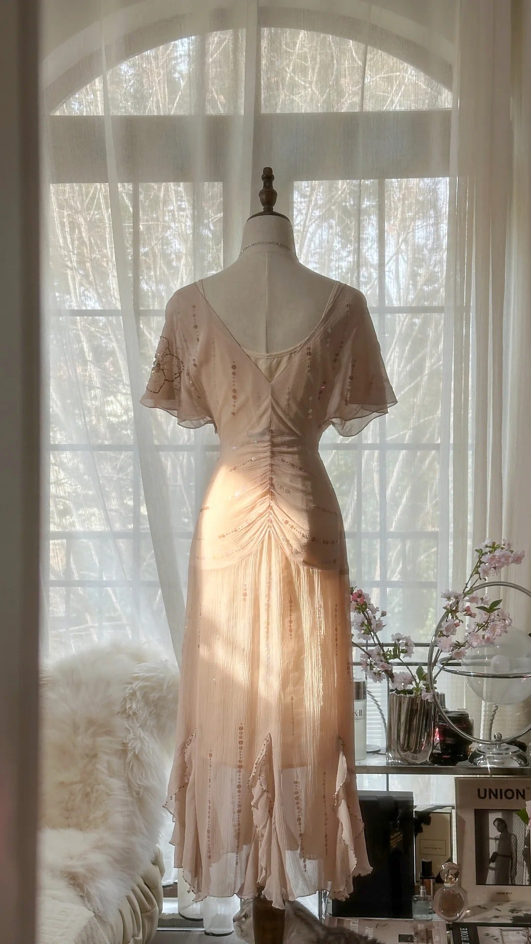 Modest A line V Neck Blush Pink Chiffon With Beading Evening Night Gown Tea Length Prom Dresses MP1036