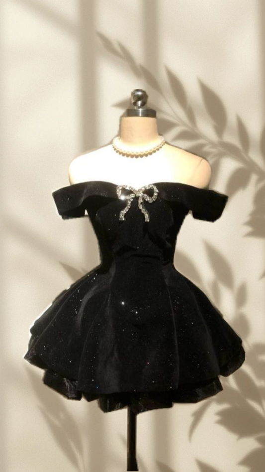 Elegantes Cocktail-Ballkleid schulterfrei aus schwarzem Samt mit kurzen Ärmeln, formelle Geburtstags-Outfits, Heimkehrkleider MP721