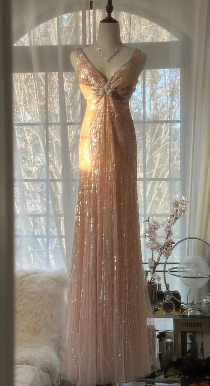 Glitzerndes Meerjungfrauen-Abendkleid mit V-Ausschnitt, Blush Pink Pailletten mit Perlenstickerei, langes Abendkleid für den Abschlussball MP1031