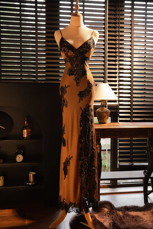 Robe de bal de gala sans manches en dentelle noire, style sirène, chic et éthérée, avec fines bretelles MP1134