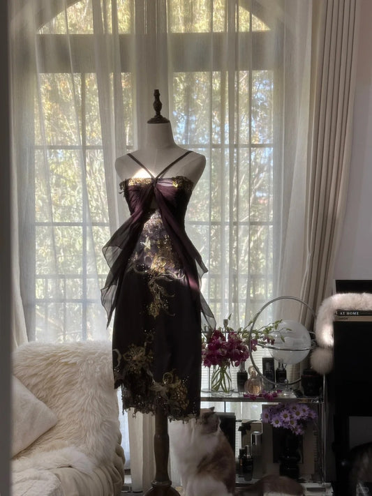 Sexy Homecoming Kleider A Linie Neckholder Schwarz Chiffon Knielang Party Abschlussfeier Outfits MP1096
