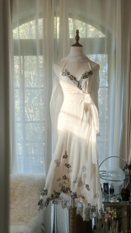 Modest Mermaid Halter White Chiffon With Black Lace Evening Night Gown Sleeveless Prom Dresses MP1033