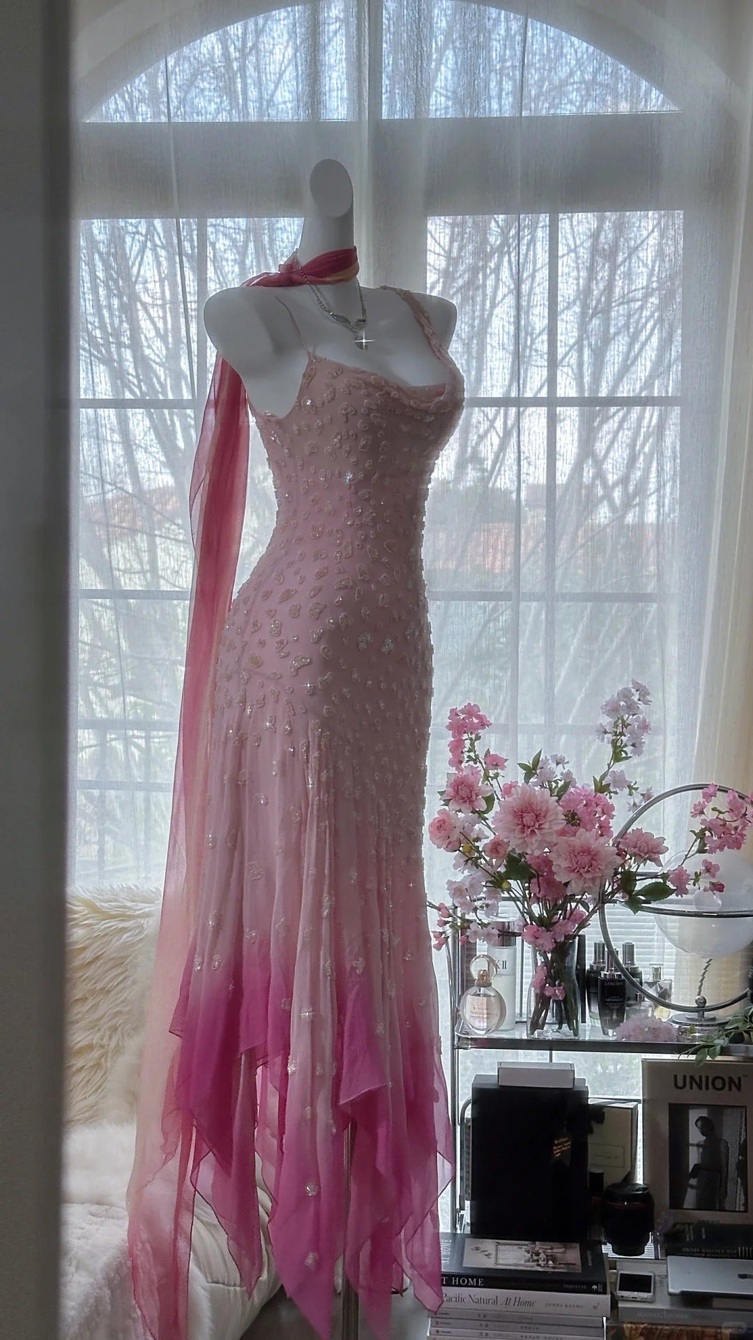 Robe de soirée asymétrique sans manches en mousseline de soie rose à fines bretelles, style sirène féerique, pour bal de promo MP984