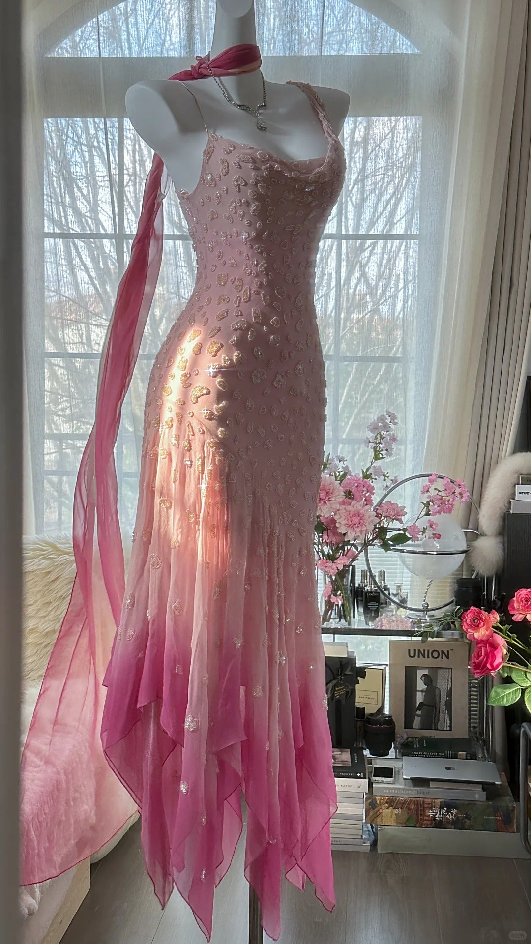 Robe de soirée asymétrique sans manches en mousseline de soie rose à fines bretelles, style sirène féerique, pour bal de promo MP984