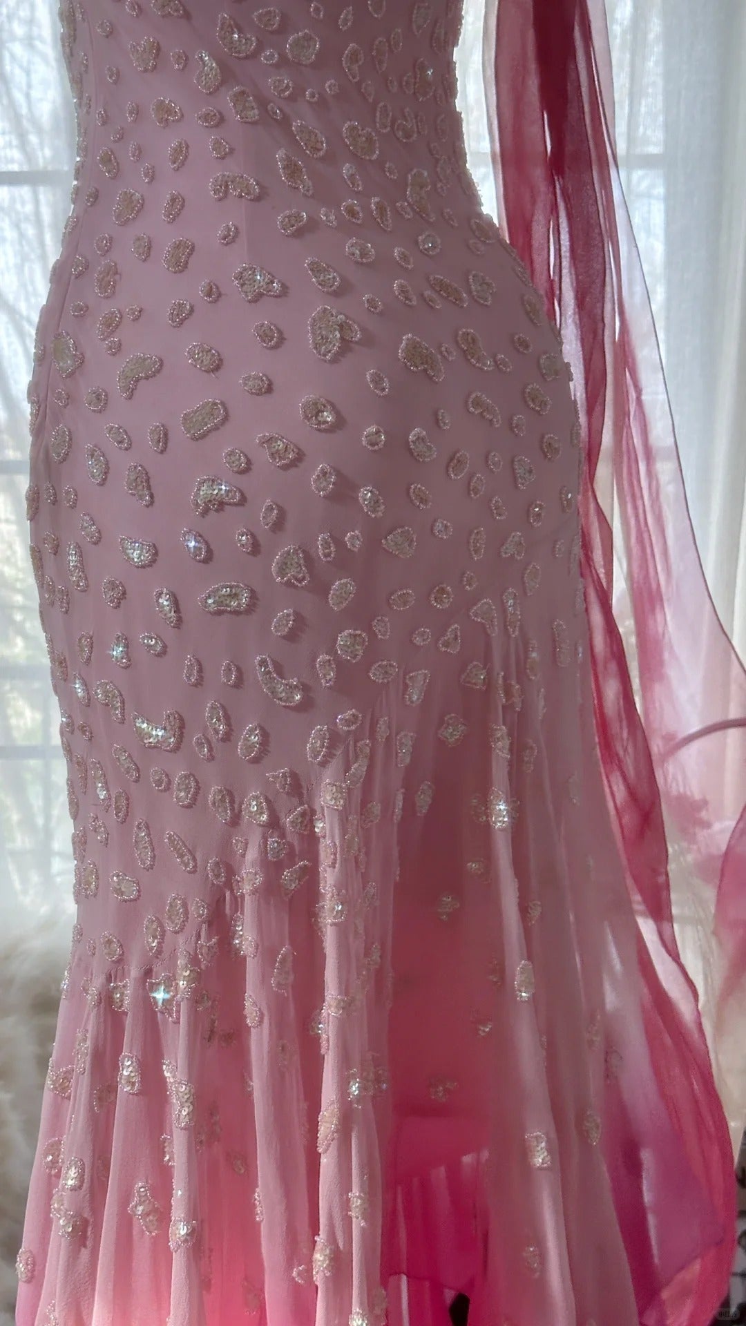 Robe de soirée asymétrique sans manches en mousseline de soie rose à fines bretelles, style sirène féerique, pour bal de promo MP984