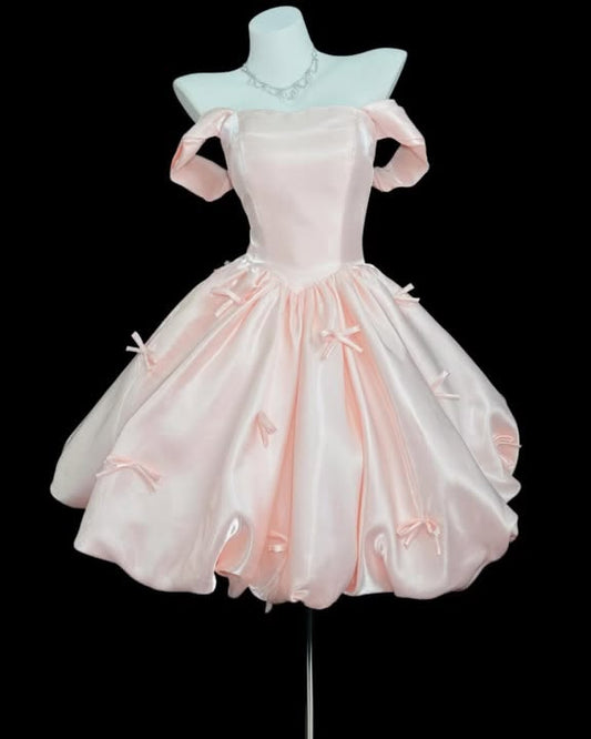 Elegantes Cocktail-Ballkleid Off-Shoulder Roséfarbener Satin Mit kurzen Ärmeln Formelle Geburtstagskleider Homecoming-Kleider MP704