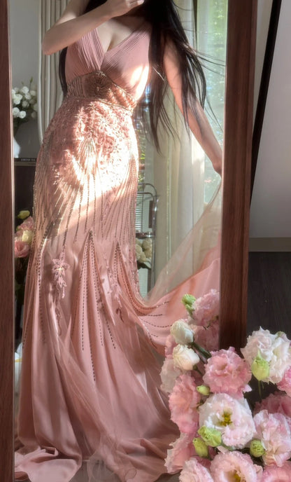 Elegantes & Ätherisches Meerjungfrauen-V-Ausschnitt-Kleid aus Chiffon in Errötendem Rosa, Ärmellos, für Gala, Schönheitswettbewerb, Abschlussballkleider MP1137