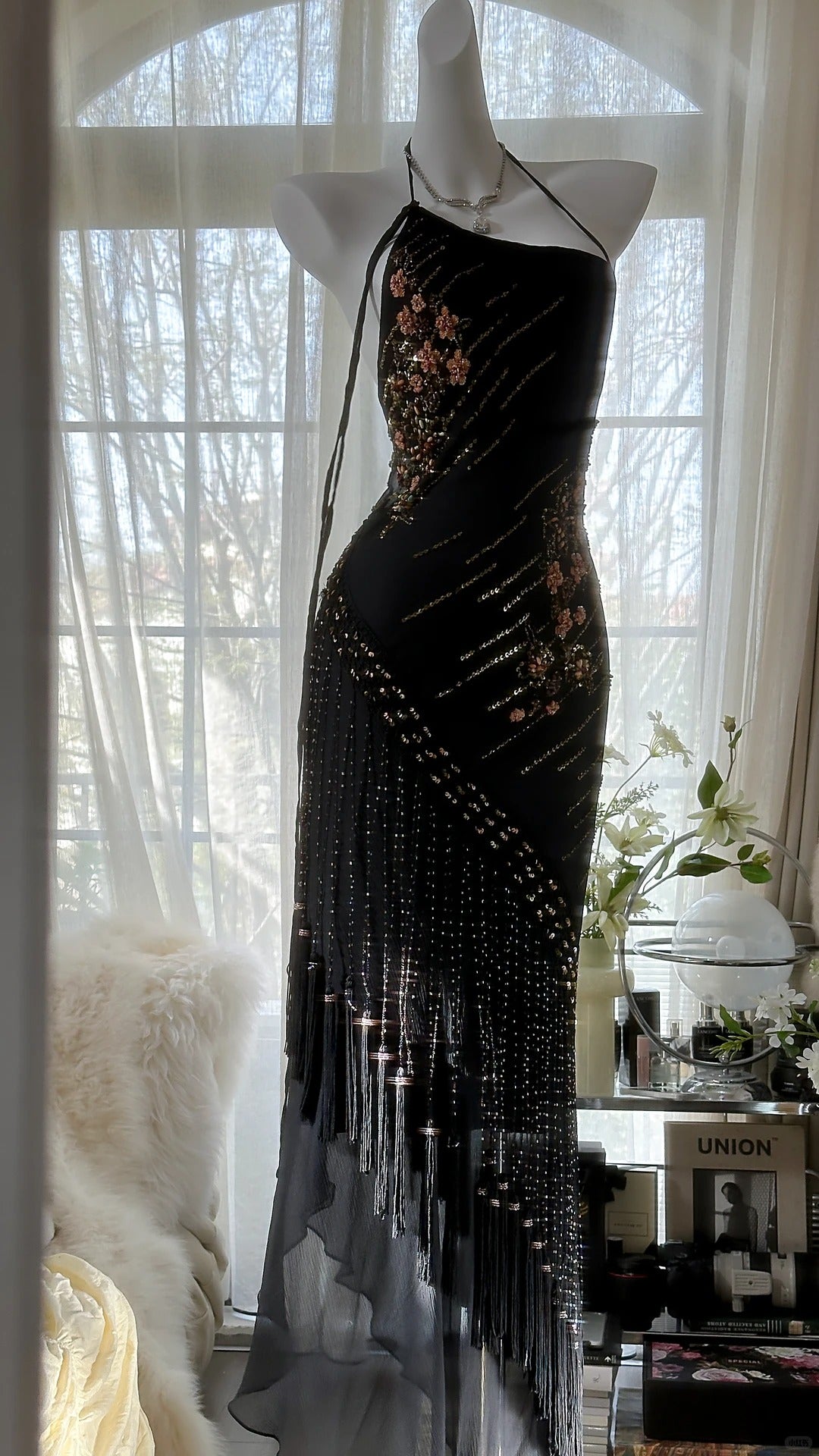 Robe longue de soirée sirène vintage à bretelles spaghetti et perles argentées pour bal de promo MP990