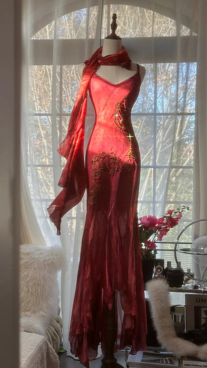 Bescheidenes Meerjungfrauen-Spaghettiträger-Kleid aus burgunderrotem Chiffon mit Perlenverzierung, bodenlang, Abend-/Ballkleid MP1041