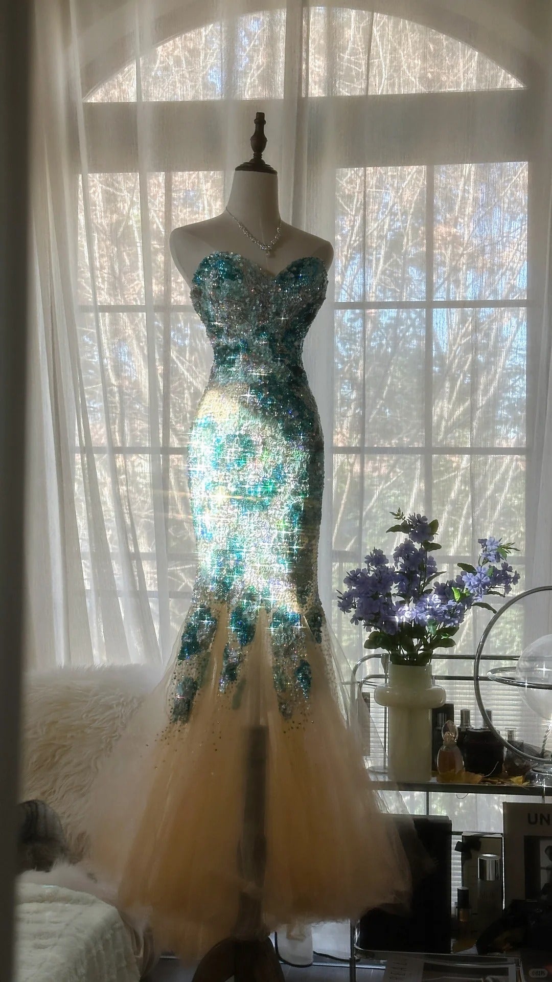 Sexy Mermaid Sweetheart Champagne Tulle With Blue Applique Long Sleeveless Formal Gown Prom Dresses MP1094