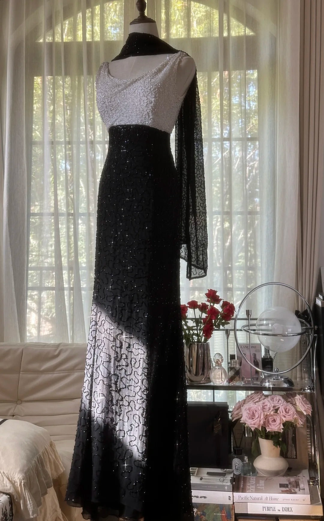 Vintage Sirène Col Bénitier Paillettes Noir Blanc Avec Écharpe Robe Longue Formelle Tenues De Soirée Robes De Bal MP1083