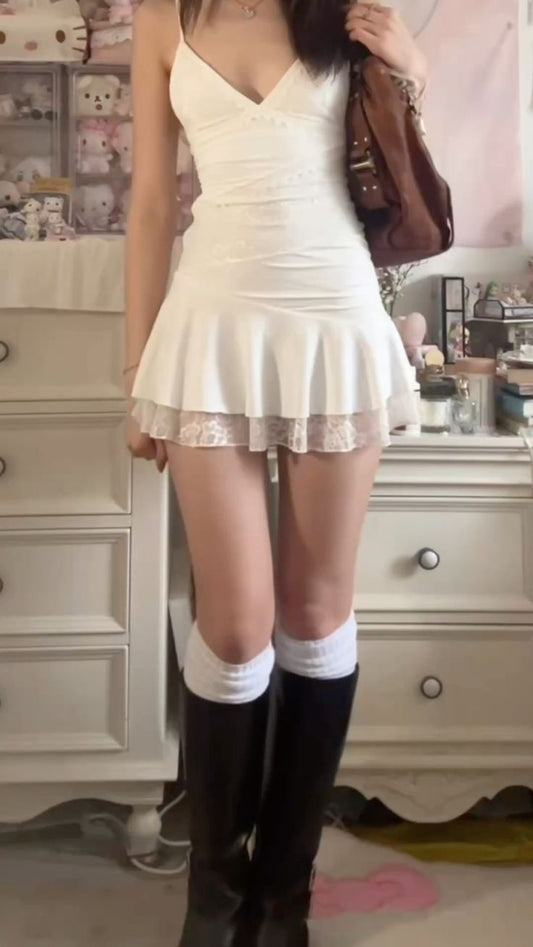 Belle robe de bal de fin d'année ligne A à fines bretelles en dentelle blanche Idée de tenues de soirée élégantes pour le retour à la maison MP414