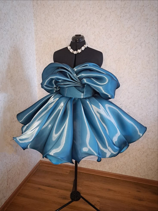 Elegantes Cocktailballkleid schulterfrei blau aus Organza mit kurzen Ärmeln formelle Geburtstagskleider Ballkleider MP691