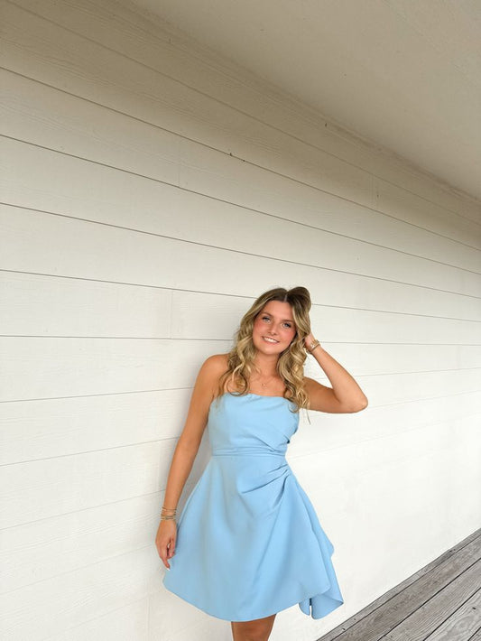 Elegantes A-Linien-Trägerloses blaues Chiffon-Tanzkleid, kurzes Mini-Heimkehrkleid, Inspo Hoco Outfit Idee MP1348