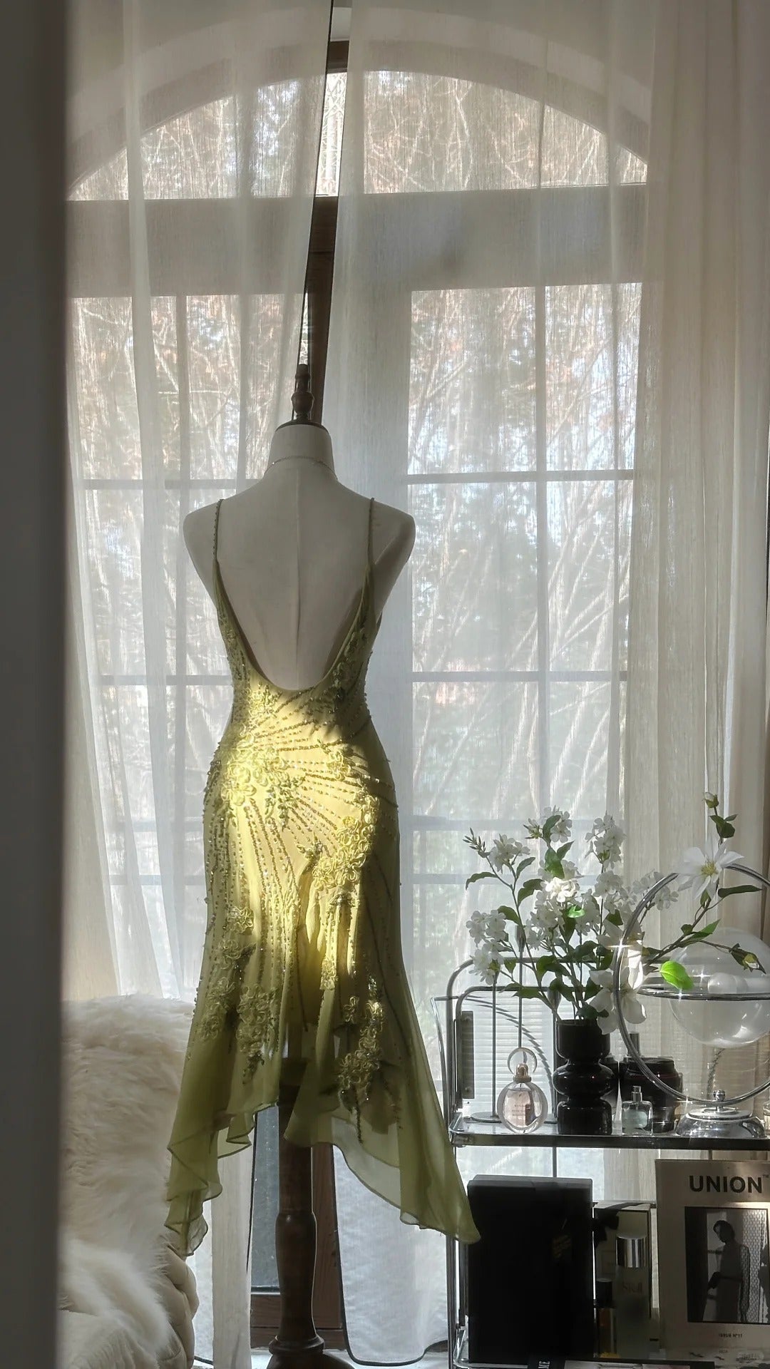 Sexy Heimkehrkleider Spaghettiträger Scheide Salbeigrün mit Perlen knielange Party Abschluss Outfits MP1045
