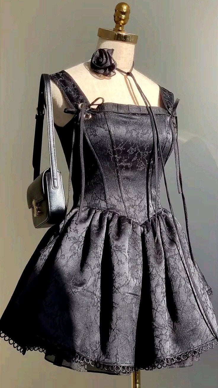 Wunderschönes Ballkleid mit Trägern, kleines schwarzes Kleid, Tanz-Minikleid, Freshman High School Hoco Kleider Inspo Homecoming Ideen MP1373