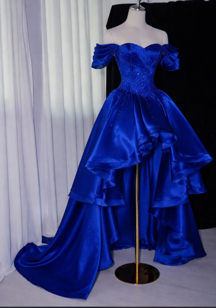 Elegantes Ballkleid schulterfrei High-Low Royalblau mit plissiertem langen Abendkleid für den Abschlussball MP857