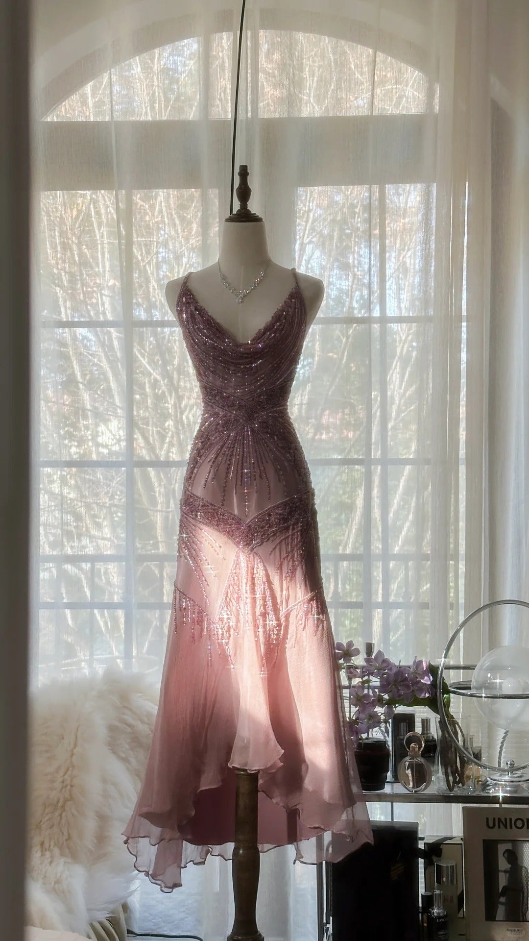 Bescheidenes Meerjungfrauen-Spaghetti-Trägerkleid, ärmellos, rosa, mit Perlenstickerei, formelles Ballkleid aus Chiffon für den Abend, MP1052