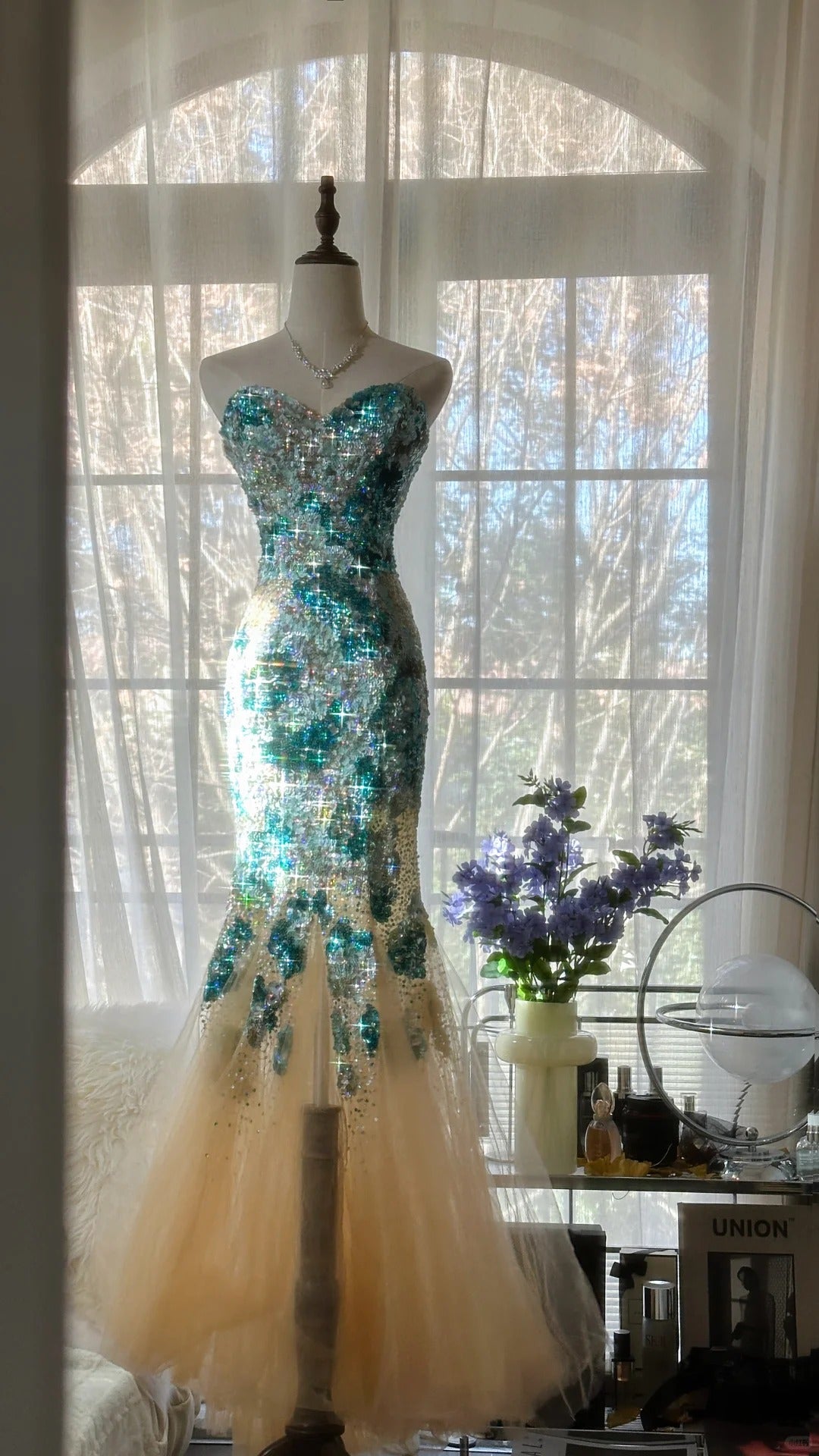 Sexy Mermaid Sweetheart Champagne Tulle With Blue Applique Long Sleeveless Formal Gown Prom Dresses MP1094