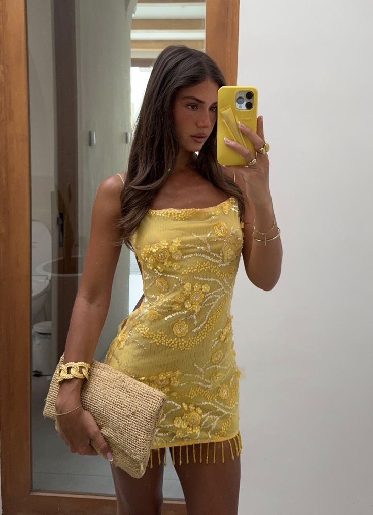 Simple Sheath Spaghetti Strap Sequin Yellow Short Homecoming Dresses 17th Birthday Party Dress MP346