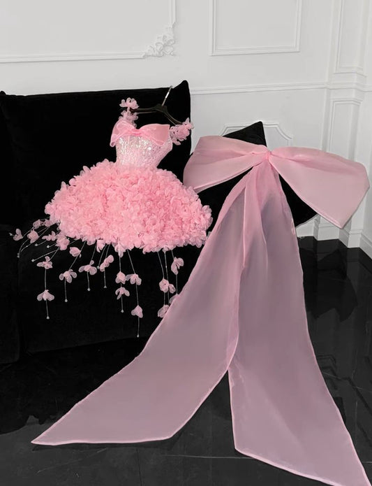 Schönes Ballkleid mit Spaghettiträgern, pinkfarbenen Pailletten und Schleife, Mini-Heimkehrkleider, Hoco, 18. Geburtstag Outfit MP1297