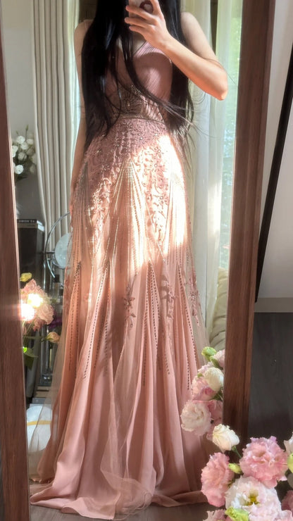 Elegantes & Ätherisches Meerjungfrauen-V-Ausschnitt-Kleid aus Chiffon in Errötendem Rosa, Ärmellos, für Gala, Schönheitswettbewerb, Abschlussballkleider MP1137