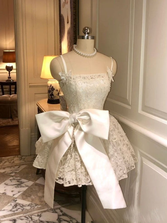 Modisches Cocktail-Ballkleid mit Spaghettiträgern, weißer Spitze, formelles Geburtstagskleid, kurzes Mini-Heimkehr-Partykleid MP675