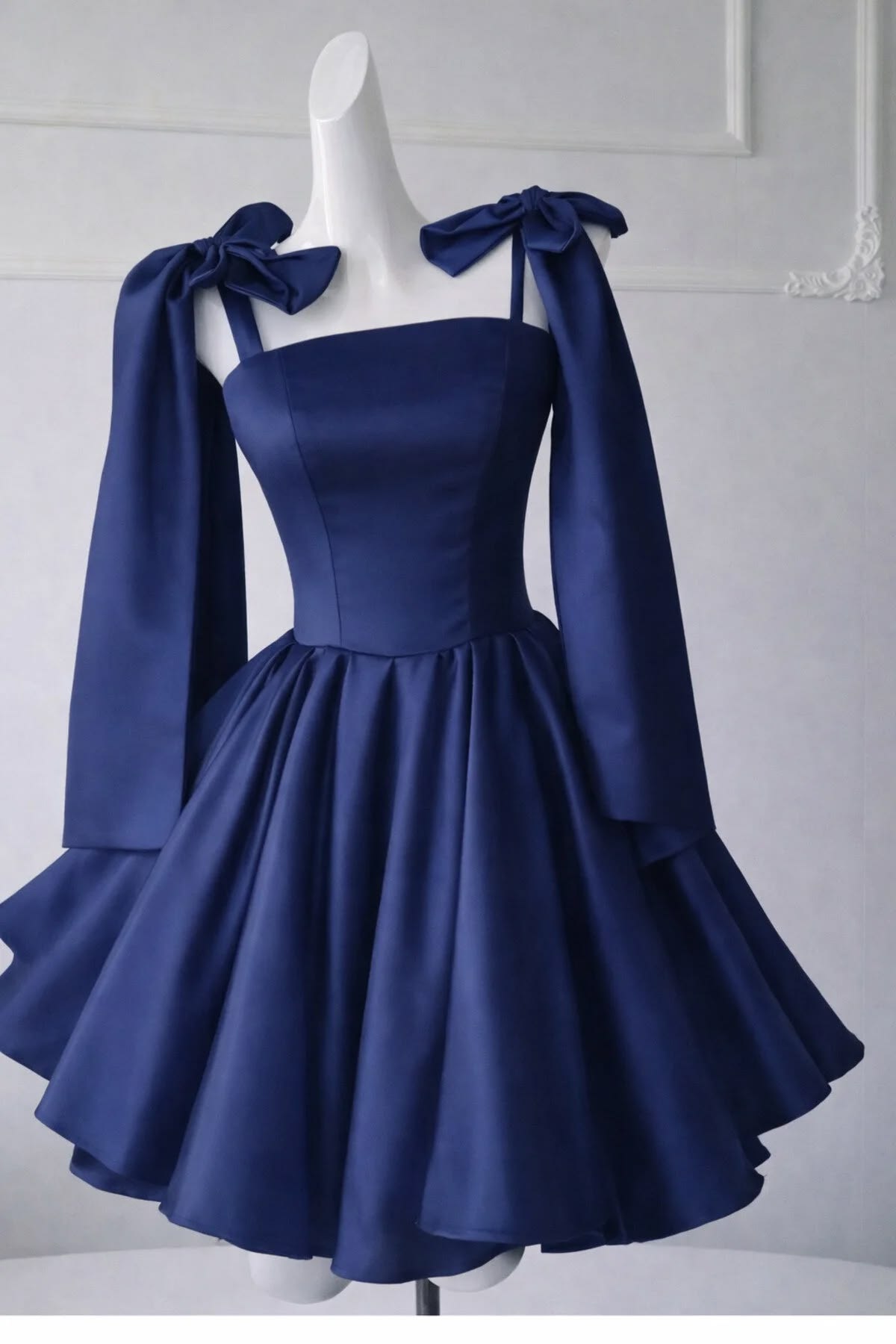 Glamouröses Ballkleid Spaghettiträger Marineblau Satin Homecoming Kleider Minikleid Hoco Kleid Party Abschlussball Outfits MP1208