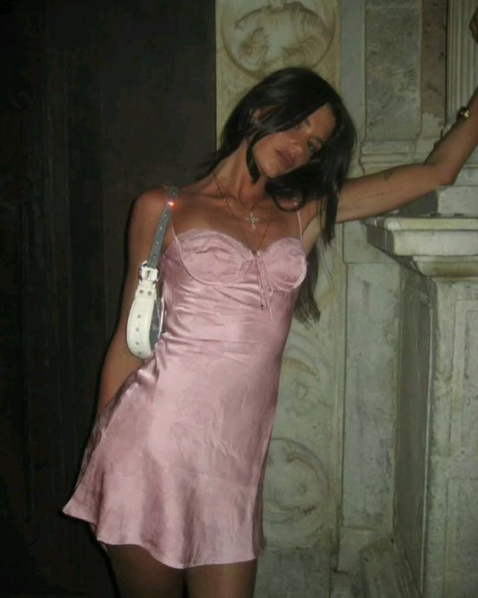 Einfaches A-Linien Spaghetti-Träger Hoco-Kleid Inspo Homecoming Edles rosa Satin Geburtstag Cocktail Outfits MP420